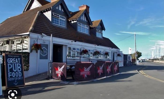 The Maquay restaurant pub  walking distance